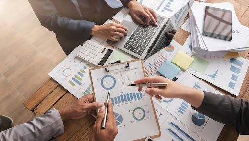 Finance templates and leadership review materials